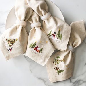 Pottery Barn Christmas in the Country Embroidered Cotton/Linen Napkins -Set of 4